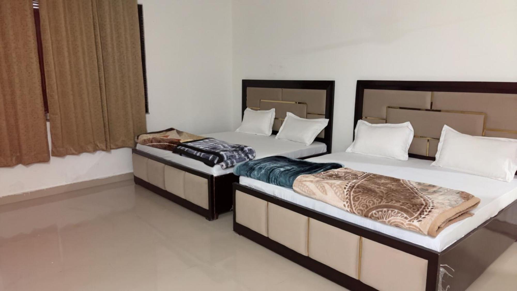 Guest house Shri Nand Bhawan